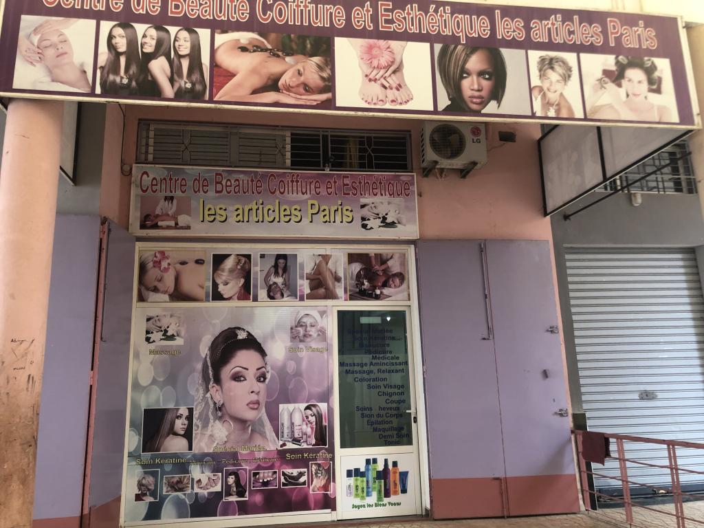 Local Commercial salon de coiffure